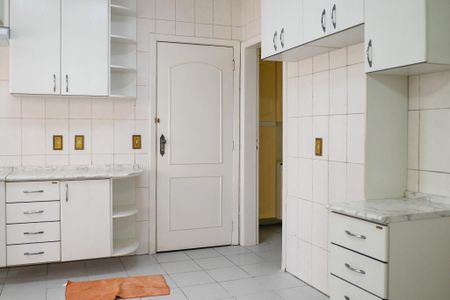 Apartamento à venda com 139m², 2 quartos e 4 vagasCozinha