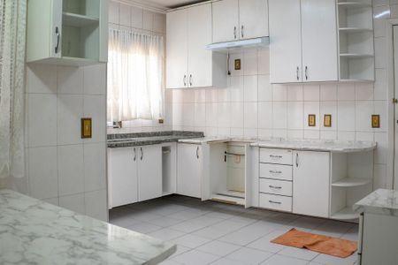 Apartamento à venda com 139m², 2 quartos e 4 vagasCozinha