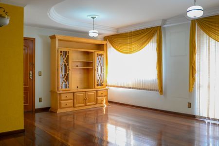 Apartamento à venda com 139m², 2 quartos e 4 vagasSala