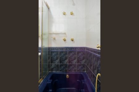 Apartamento à venda com 139m², 2 quartos e 4 vagasBanheiro - Suite