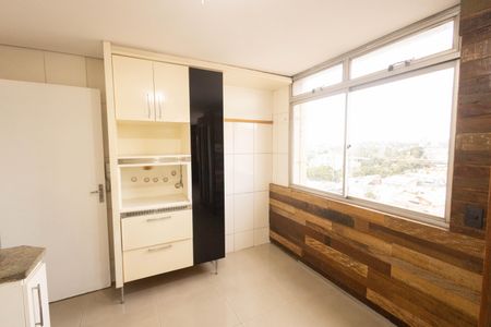 Apartamento à venda com 150m², 3 quartos e 2 vagas Apartamento à venda com 150m², 3 quartos e 2 vagasCozinha e Área de Serviço