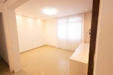 Apartamento à venda com 150m², 3 quartos e 2 vagas Apartamento à venda com 150m², 3 quartos e 2 vagasSala 2