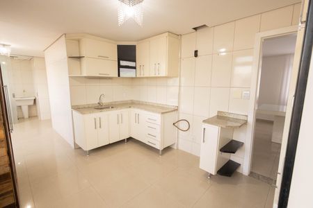 Apartamento à venda com 150m², 3 quartos e 2 vagas Apartamento à venda com 150m², 3 quartos e 2 vagasCozinha