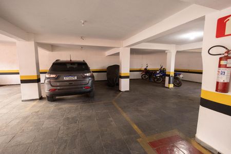 Apartamento à venda com 150m², 3 quartos e 2 vagas Apartamento à venda com 150m², 3 quartos e 2 vagasGaragem