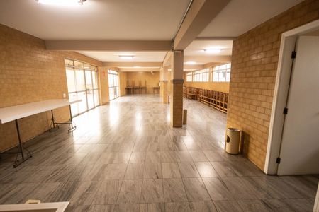 Apartamento à venda com 150m², 3 quartos e 2 vagas Apartamento à venda com 150m², 3 quartos e 2 vagasÁrea comum - Salão de festas