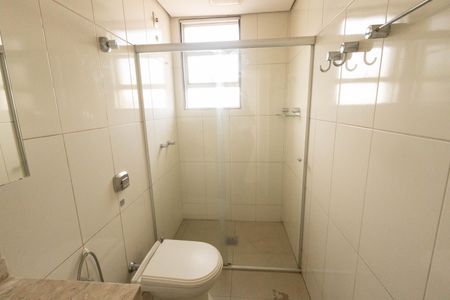 Apartamento à venda com 150m², 3 quartos e 2 vagas Apartamento à venda com 150m², 3 quartos e 2 vagasBanheiro Social
