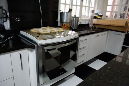 Casa à venda com 120m², 3 quartos e 2 vagas Casa à venda com 120m², 3 quartos e 2 vagasCozinha