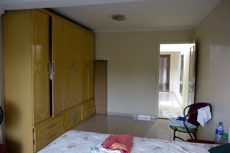 Casa à venda com 120m², 3 quartos e 2 vagas Casa à venda com 120m², 3 quartos e 2 vagasQuarto 3 - Suíte