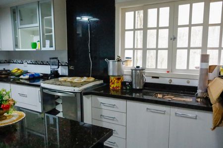 Casa à venda com 120m², 3 quartos e 2 vagas Casa à venda com 120m², 3 quartos e 2 vagasCozinha