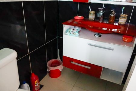 Casa à venda com 120m², 3 quartos e 2 vagas Casa à venda com 120m², 3 quartos e 2 vagasBanheiro da Suíte 3