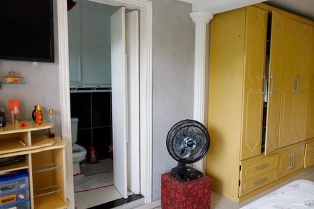 Casa à venda com 120m², 3 quartos e 2 vagas Casa à venda com 120m², 3 quartos e 2 vagasQuarto 3 - Suíte