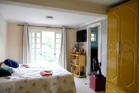 Casa à venda com 120m², 3 quartos e 2 vagas Casa à venda com 120m², 3 quartos e 2 vagasQuarto 3 - Suíte