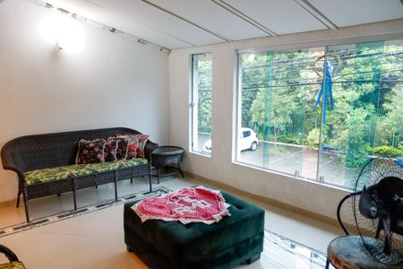 Casa à venda com 120m², 3 quartos e 2 vagas Casa à venda com 120m², 3 quartos e 2 vagassala