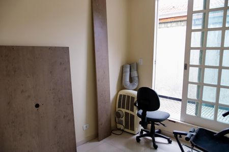 Casa à venda com 120m², 3 quartos e 2 vagas Casa à venda com 120m², 3 quartos e 2 vagasSala de TV