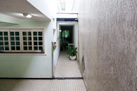 Casa à venda com 120m², 3 quartos e 2 vagas Casa à venda com 120m², 3 quartos e 2 vagasCorredor