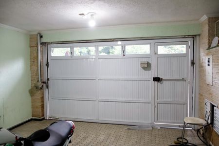 Casa à venda com 120m², 3 quartos e 2 vagas Casa à venda com 120m², 3 quartos e 2 vagasGaragem