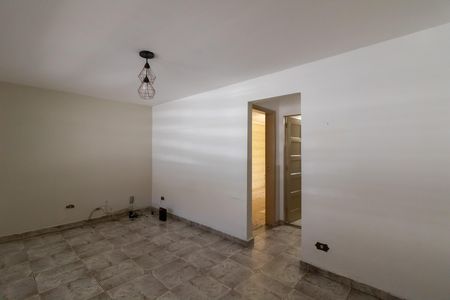 Casa à venda com 119m², 2 quartos e 2 vagas Casa à venda com 119m², 2 quartos e 2 vagasSala