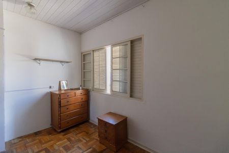 Casa à venda com 119m², 2 quartos e 2 vagas Casa à venda com 119m², 2 quartos e 2 vagasQuarto 2