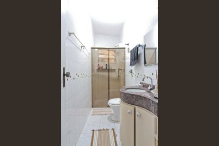 Casa à venda com 247m², 4 quartos e 2 vagasBanheiro