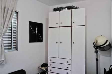 Casa à venda com 247m², 4 quartos e 2 vagasEscritório