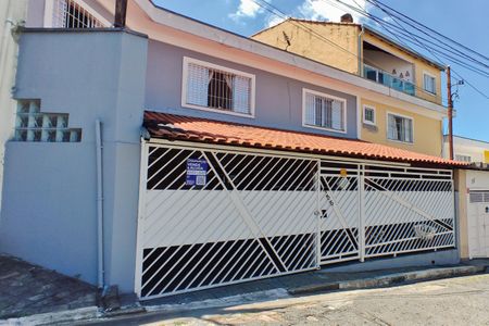 Casa à venda com 247m², 4 quartos e 2 vagasFachada + placa