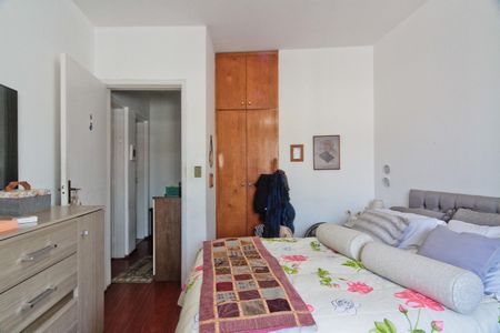 Casa à venda com 247m², 4 quartos e 2 vagasQuarto 1