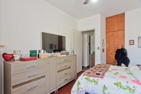 Casa à venda com 247m², 4 quartos e 2 vagasQuarto 1