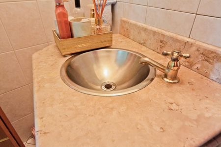 Casa à venda com 247m², 4 quartos e 2 vagasLavabo