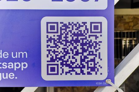 Casa à venda com 247m², 4 quartos e 2 vagasPlaca - IEBK 593