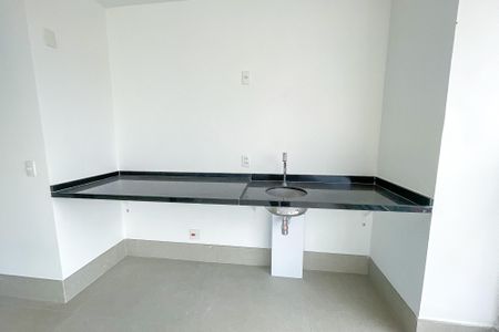 Apartamento à venda com 230m², 4 quartos e 3 vagas Apartamento à venda com 230m², 4 quartos e 3 vagasVaranda da Sala