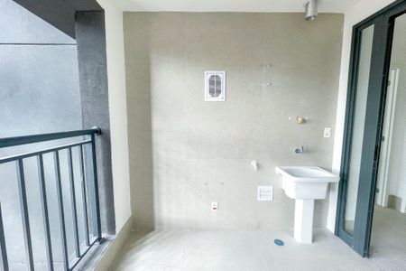 Apartamento à venda com 230m², 4 quartos e 3 vagas Apartamento à venda com 230m², 4 quartos e 3 vagasLavanderia