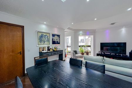 Apartamento para alugar com 134m², 3 quartos e 2 vagasSala