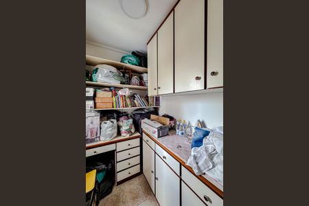 Apartamento para alugar com 134m², 3 quartos e 2 vagasQuarto de Serviço