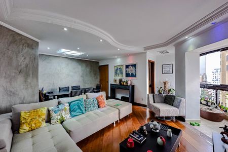 Apartamento para alugar com 134m², 3 quartos e 2 vagasSala