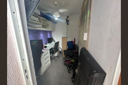 Casa de condomínio à venda com 242m², 5 quartos e 2 vagasQuarto 4