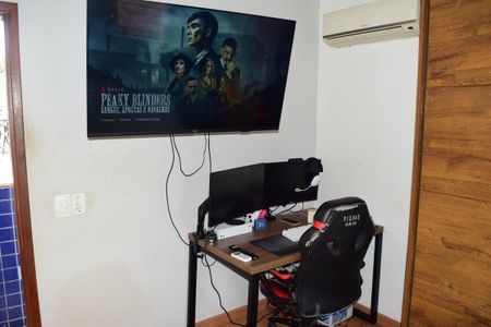 Casa de condomínio à venda com 242m², 5 quartos e 2 vagasQuarto 5