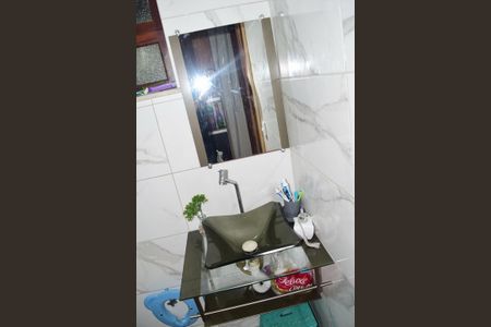 Casa de condomínio à venda com 242m², 5 quartos e 2 vagasLavabo