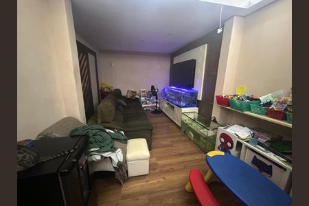 Casa de condomínio à venda com 242m², 5 quartos e 2 vagasSala