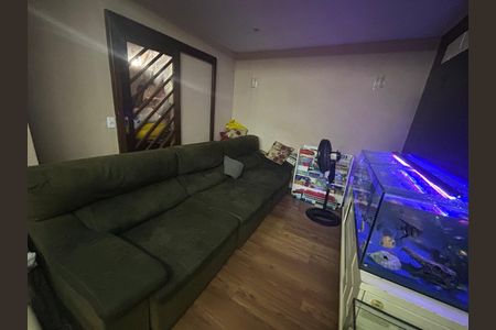 Casa de condomínio à venda com 242m², 5 quartos e 2 vagasSala