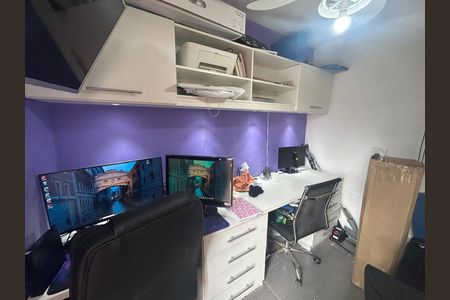 Casa de condomínio à venda com 242m², 5 quartos e 2 vagasQuarto 4