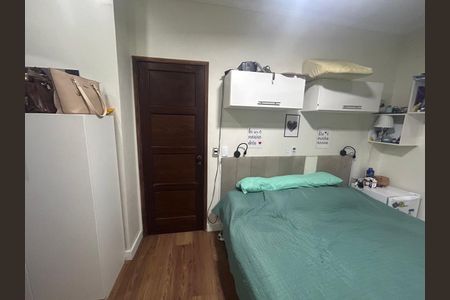 Casa de condomínio à venda com 242m², 5 quartos e 2 vagasQuarto 1