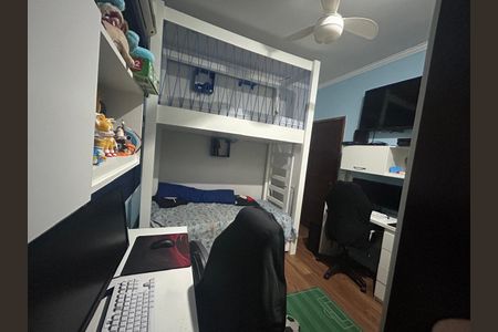 Casa de condomínio à venda com 242m², 5 quartos e 2 vagasQuarto 2