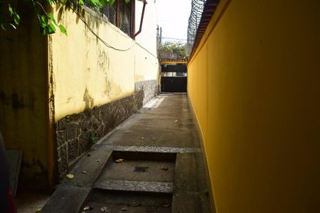 Casa de condomínio à venda com 242m², 5 quartos e 2 vagasÁrea Externa