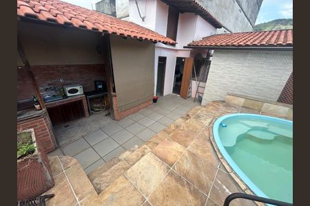 Casa de condomínio à venda com 242m², 5 quartos e 2 vagasÁrea Externa