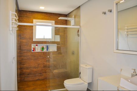 Casa à venda com 341m², 3 quartos e 2 vagasBanheiro social