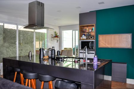 Casa à venda com 341m², 3 quartos e 2 vagasCozinha