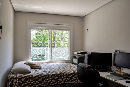 Casa à venda com 341m², 3 quartos e 2 vagasQuarto 1