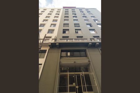 Apartamento à venda com 74m², 2 quartos e sem vaga Apartamento à venda com 74m², 2 quartos e sem vagaFachada