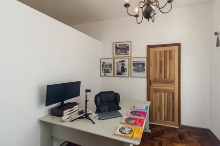 Apartamento à venda com 74m², 2 quartos e sem vaga Apartamento à venda com 74m², 2 quartos e sem vagaEscritório