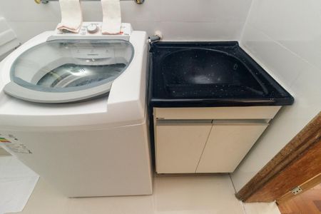 Apartamento à venda com 74m², 2 quartos e sem vaga Apartamento à venda com 74m², 2 quartos e sem vagaBanheiro